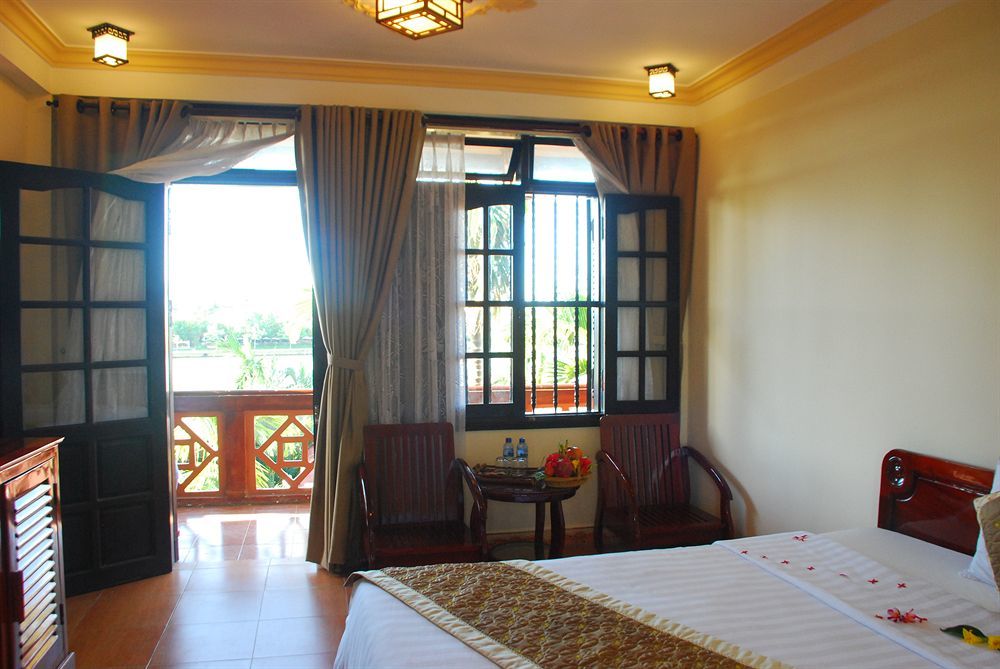 Pho Hoi Riverside Resort Hoi An Exterior photo