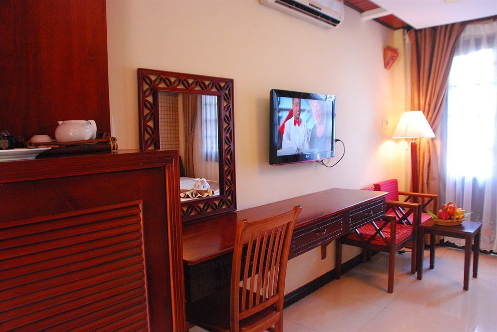 Pho Hoi Riverside Resort Hoi An Exterior photo